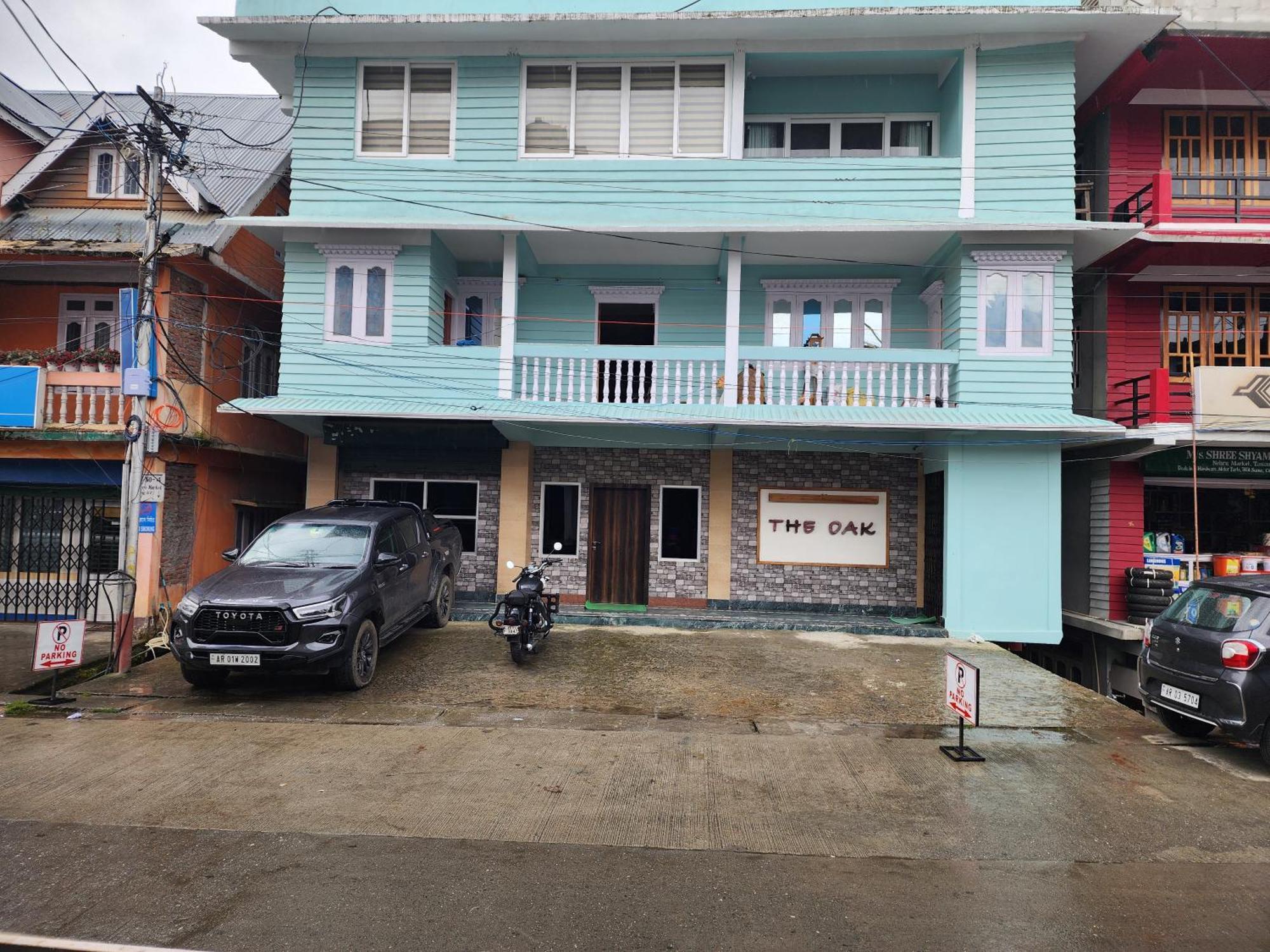 Hotel The Oak Tawang Bagian luar foto